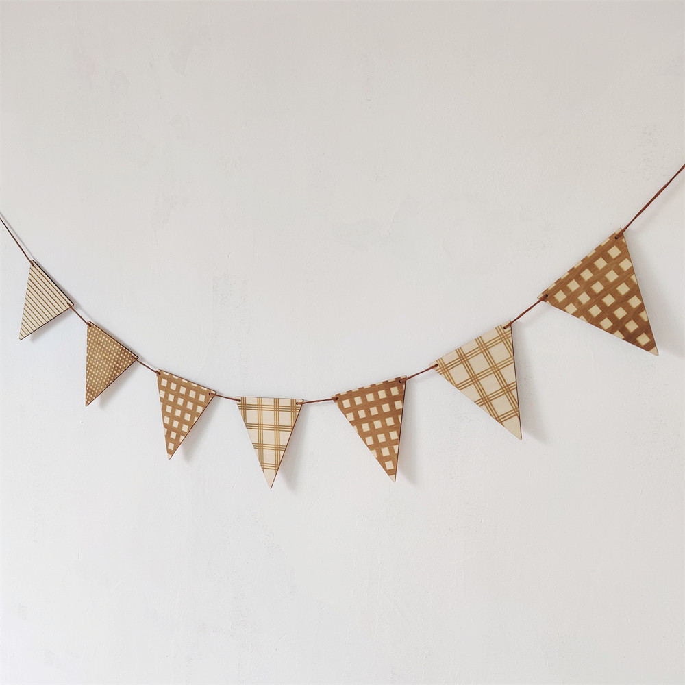 Baby Nursery Bunting - Guirxiété murale nordique en bois, triangle,